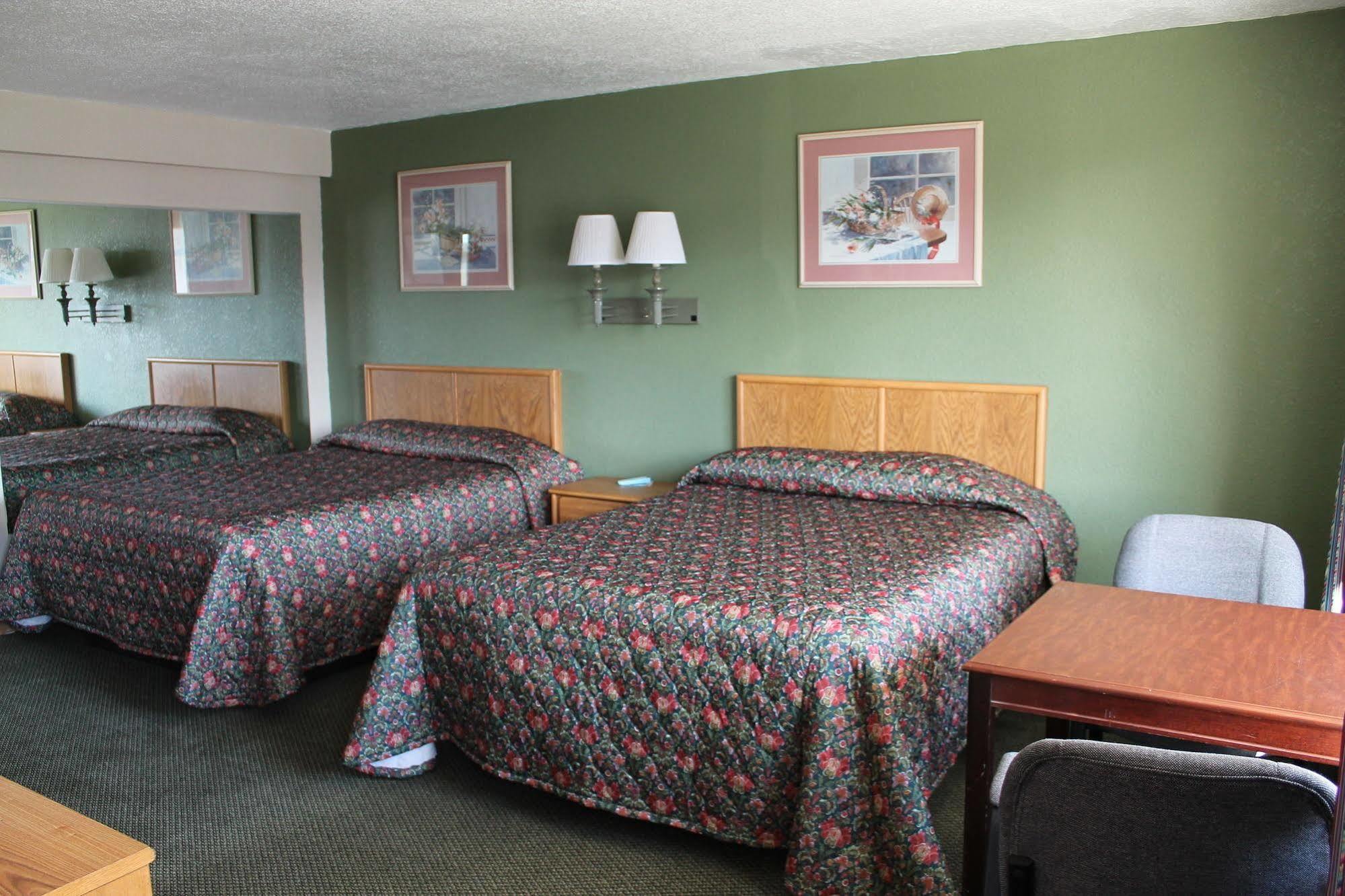 American Motor Inn - Рок Айлънд Екстериор снимка