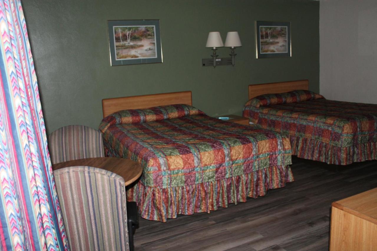 American Motor Inn - Рок Айлънд Екстериор снимка